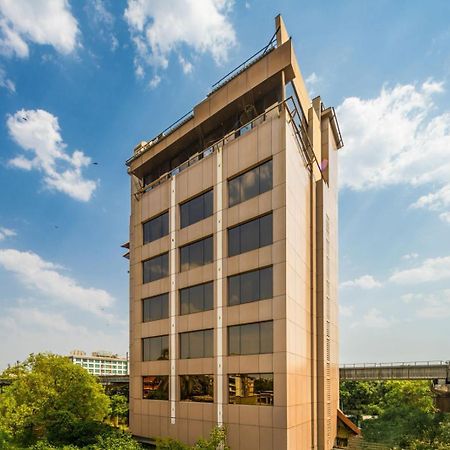 Hotel Peninsula Redpine Mumbai Exterior foto