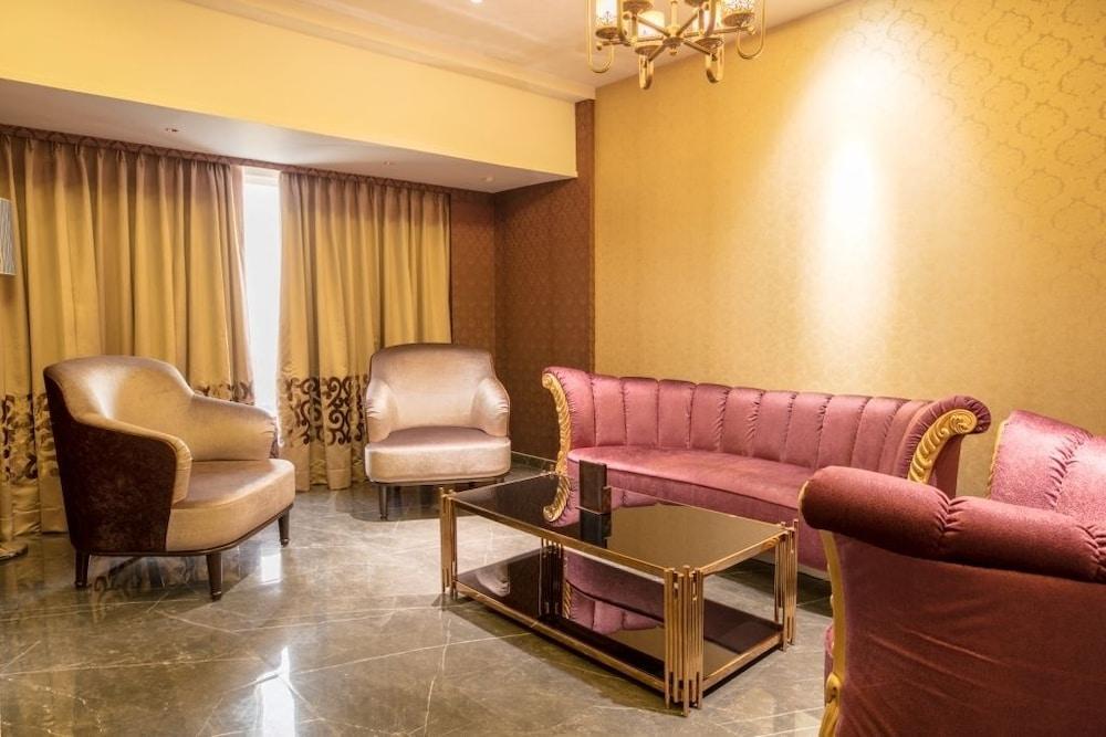 Hotel Peninsula Redpine Mumbai Exterior foto